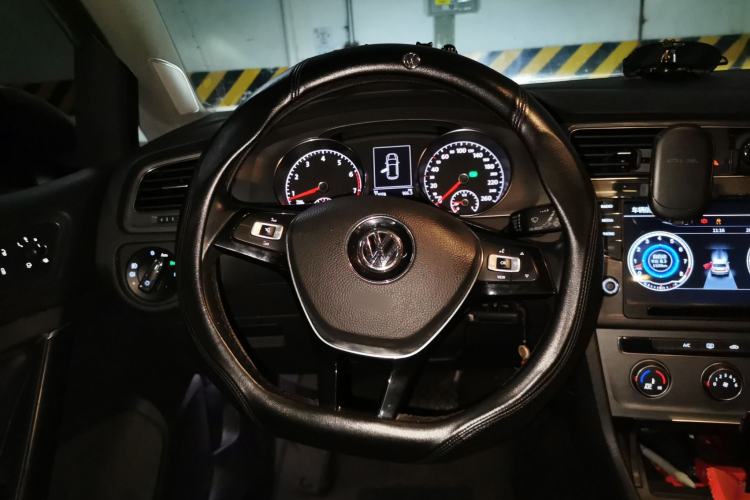 Used Volkswagen Golf 2014 1.4TSI Automatic Comfort Model Steering Wheel