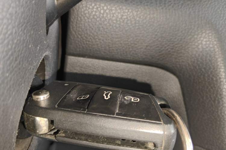 Used Volkswagen Golf 2014 1.4TSI Automatic Comfort Model Vehicle Key