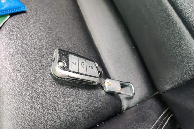 Used Volkswagen Golf 2014 1.6L Automatic Comfort Model Vehicle Key