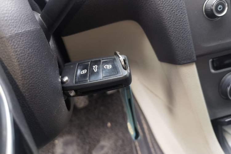 Used Volkswagen Golf 2014 1.4 TSI Manual Comfort Model Vehicle Key