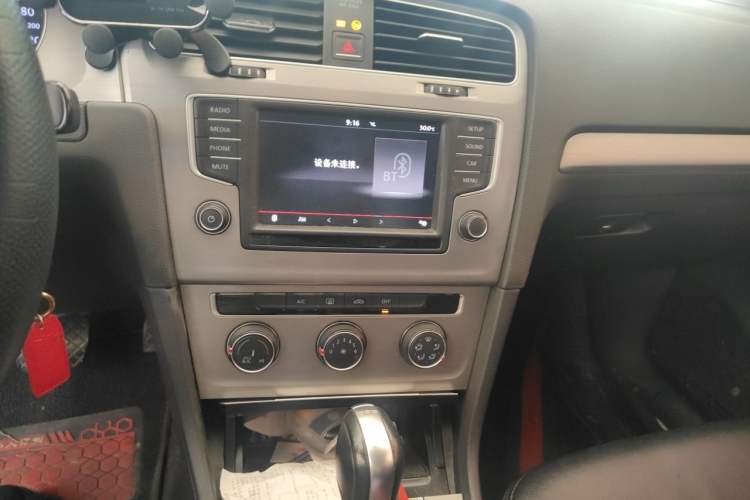 Used Volkswagen Golf 2015 1.4TSI Comfort Travel Edition Audio And AC Panel