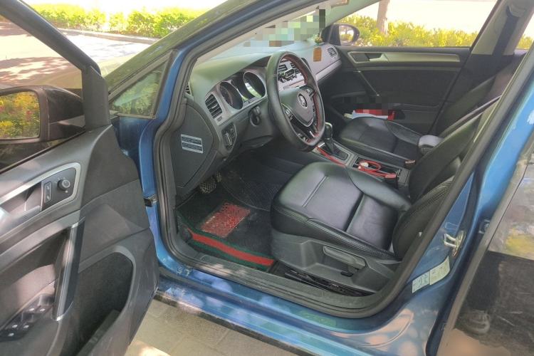 Used Volkswagen Golf 2015 1.4TSI Comfort Travel Edition Driver Seat