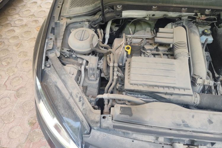 Used Volkswagen Golf 2015 1.4TSI Comfort Travel Edition Engine Bay Right