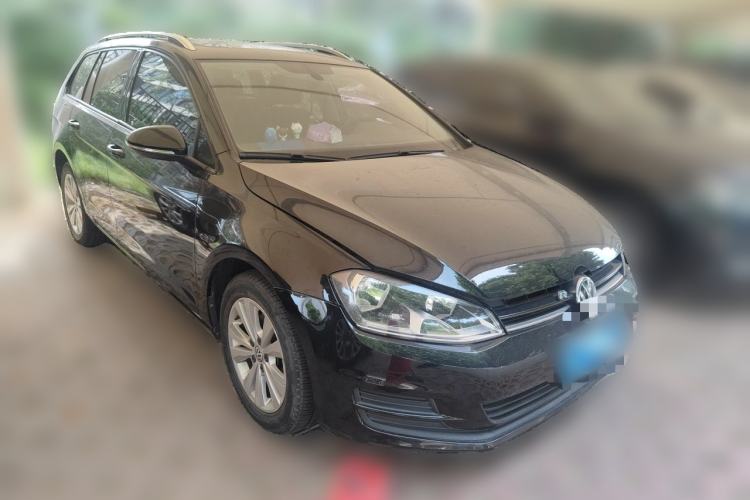 Used Volkswagen Golf 2015 1.4TSI Comfort Travel Edition Front Right 45 Deg