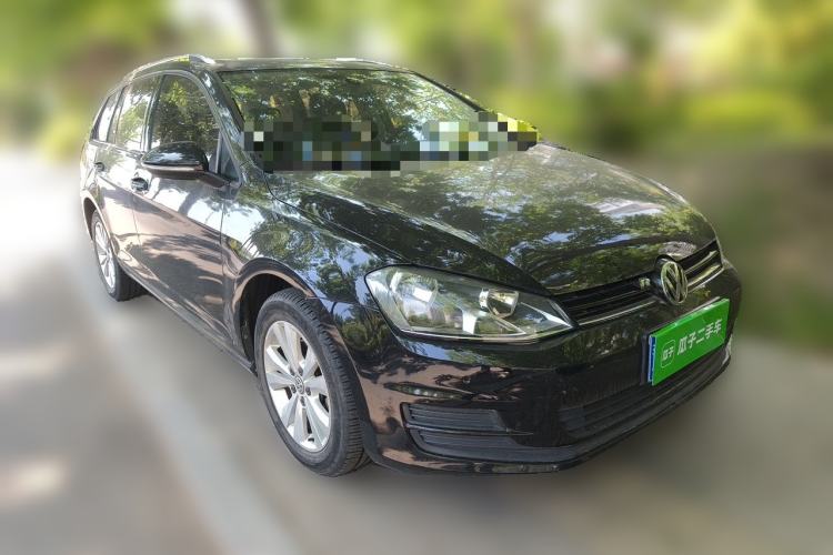 Used Volkswagen Golf 2015 1.4TSI Comfort Travel Edition Front Right 45 Deg