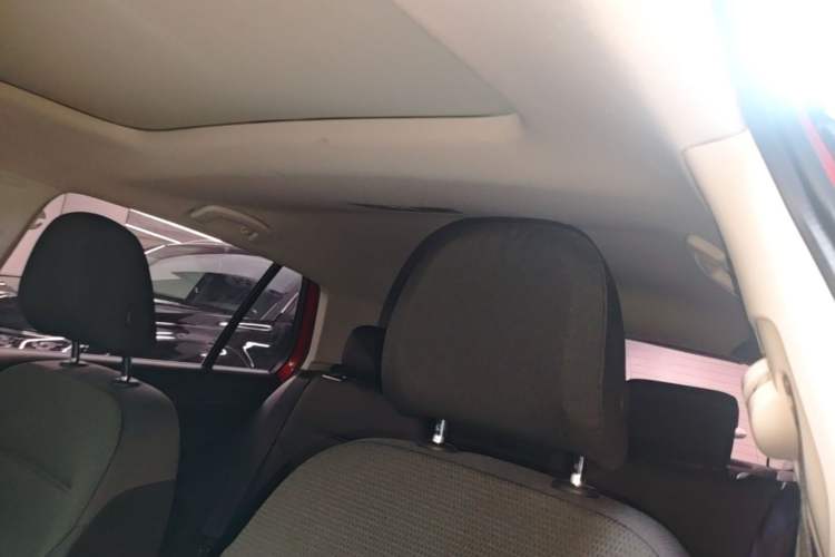 Used Volkswagen Golf 2015 1.6L Automatic Comfort Model Headliner