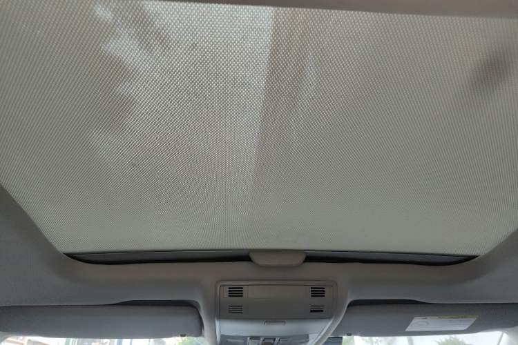 Used Volkswagen Golf 2015 1.4TSI Automatic Comfort Model Headliner