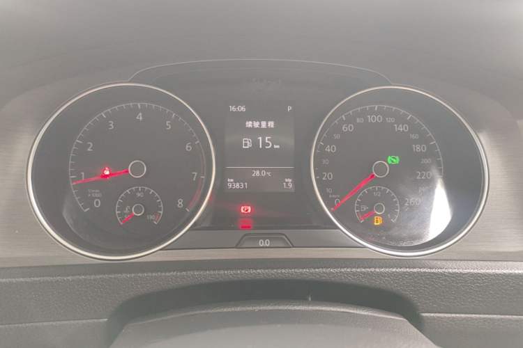 Used Volkswagen Golf 2015 1.6L Automatic Comfort Model Instrument Cluster