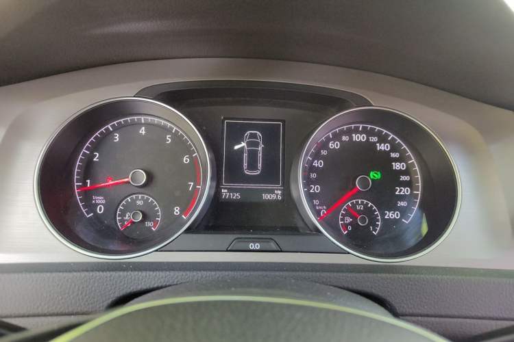 Used Volkswagen Golf 2015 1.4TSI Comfort Travel Edition Instrument Cluster