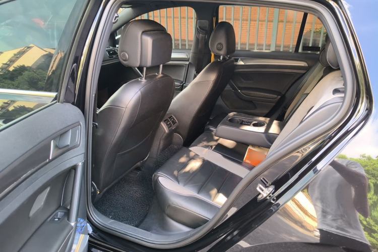 Used Volkswagen Golf 2015 1.4TSI Automatic R-Line Left Rear Seat