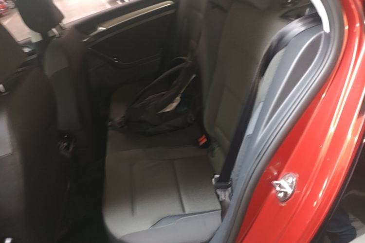 Used Volkswagen Golf 2015 1.6L Automatic Comfort Model Left Rear Seat