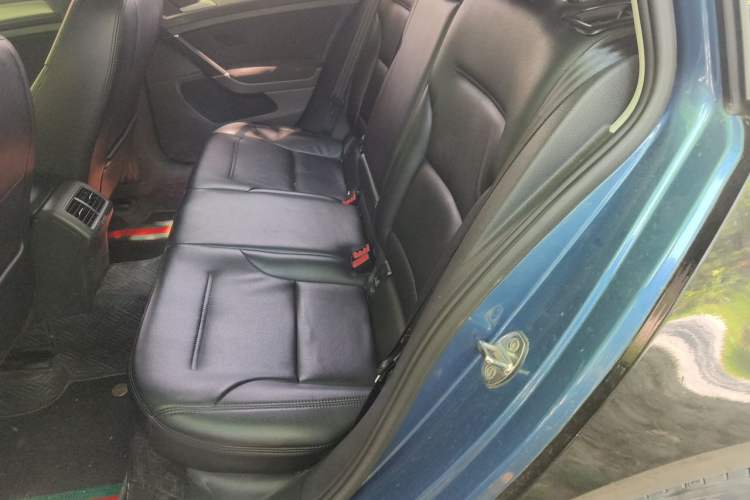 Used Volkswagen Golf 2015 1.4TSI Comfort Travel Edition Left Rear Seat