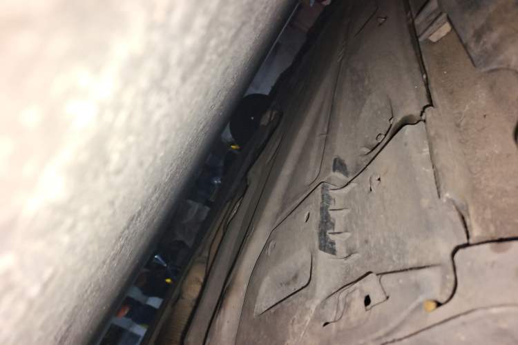 Used Volkswagen Golf 2015 2.0 TSI R Chassis Front Right