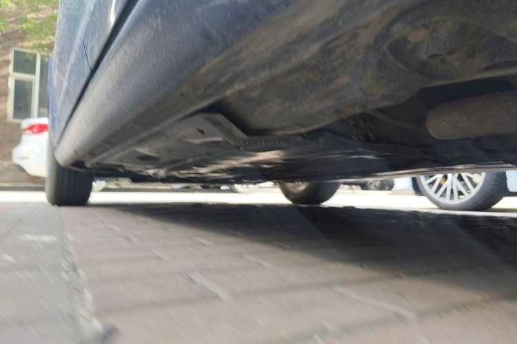 Used Volkswagen Golf 2015 1.6L Automatic Comfort Model Chassis Rear Left