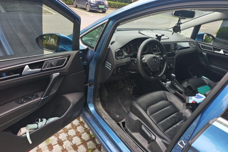 Used Volkswagen Golf 2015 1.4TSI Sportsvan Driver Seat