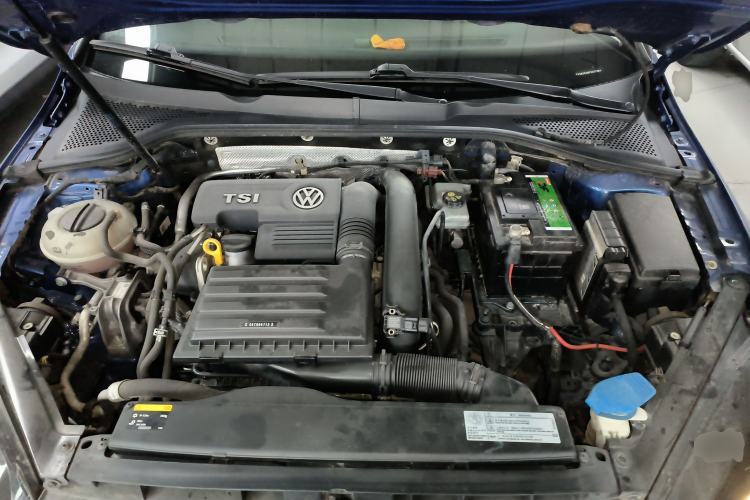 Used Volkswagen Golf 2015 1.4TSI Automatic Comfort Model Engine Bay