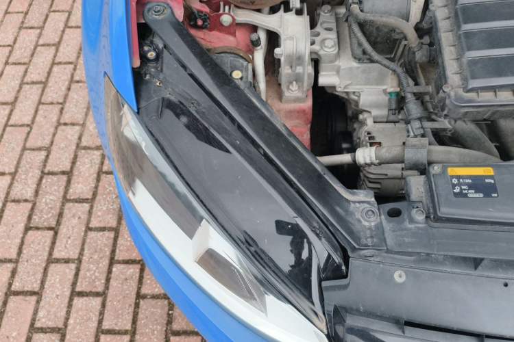 Used Volkswagen Golf 2015 1.6L Automatic Comfort Model Engine Bay Right