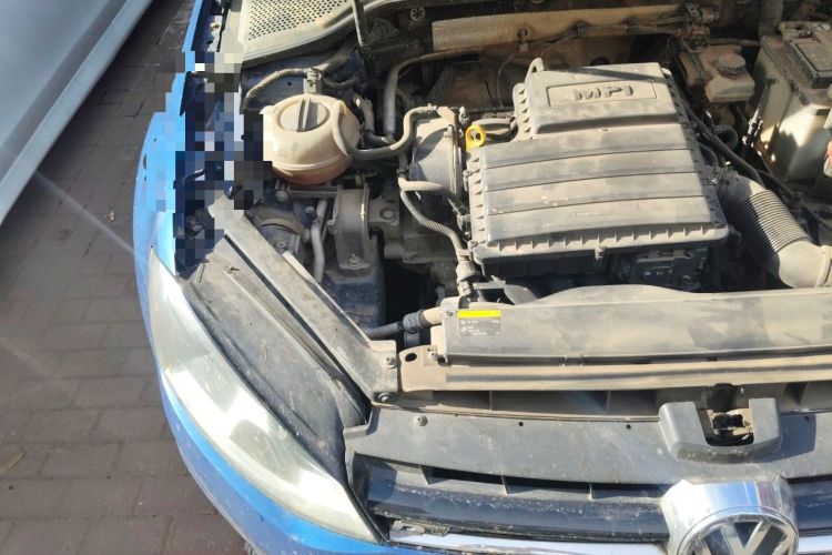 Used Volkswagen Golf 2015 1.6L Automatic Comfort Model Engine Bay Right