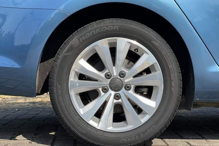 Used Volkswagen Golf 2015 1.4TSI Comfort Travel Edition Exterior 9