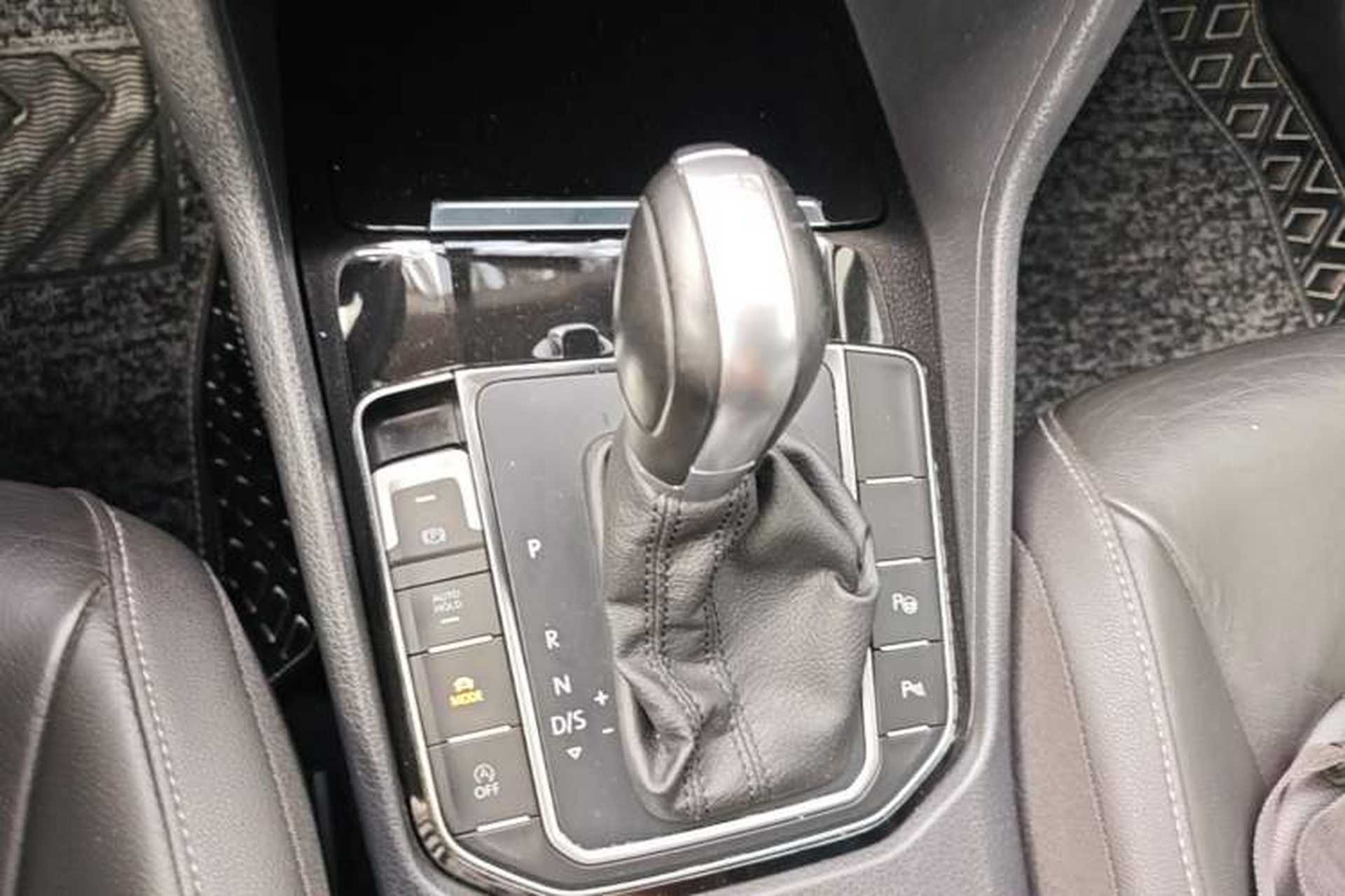 Used Volkswagen Golf 2015 1.4TSI Sportsvan Gear Lever