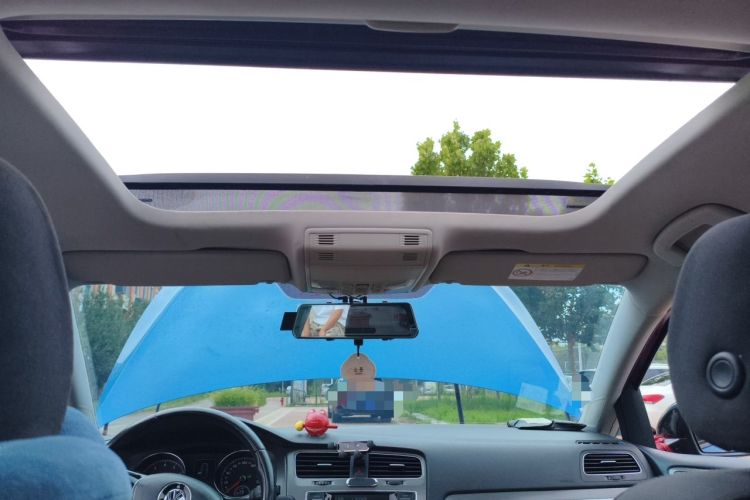 Used Volkswagen Golf 2015 1.6L Automatic Comfort Model Headliner