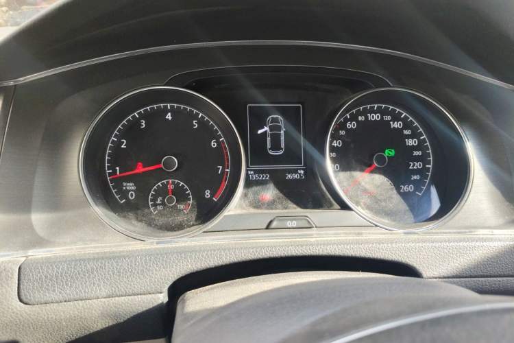 Used Volkswagen Golf 2015 1.6L Automatic Comfort Model Instrument Cluster
