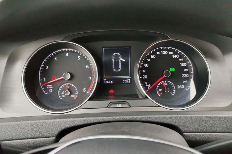 Used Volkswagen Golf 2015 1.4TSI Automatic Comfort Model Instrument Cluster