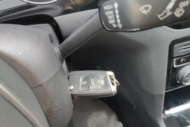 Used Volkswagen Golf 2015 1.4TSI Sportsvan Interior 1