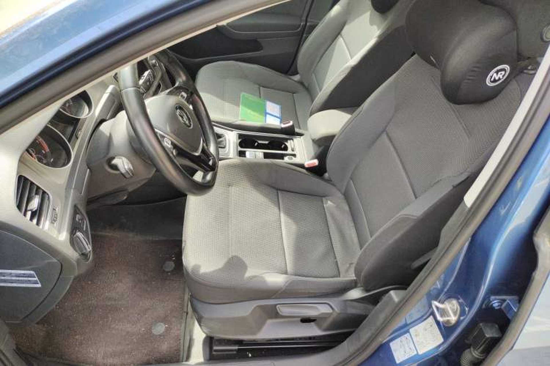 Used Volkswagen Golf 2015 1.4TSI Comfort Travel Edition Left Front Seat