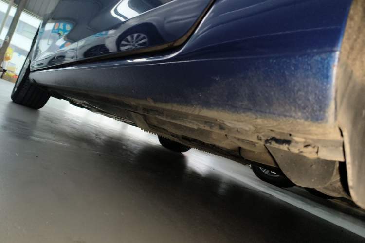 Used Volkswagen Golf 2015 1.4TSI Automatic Comfort Model Left Side Sill