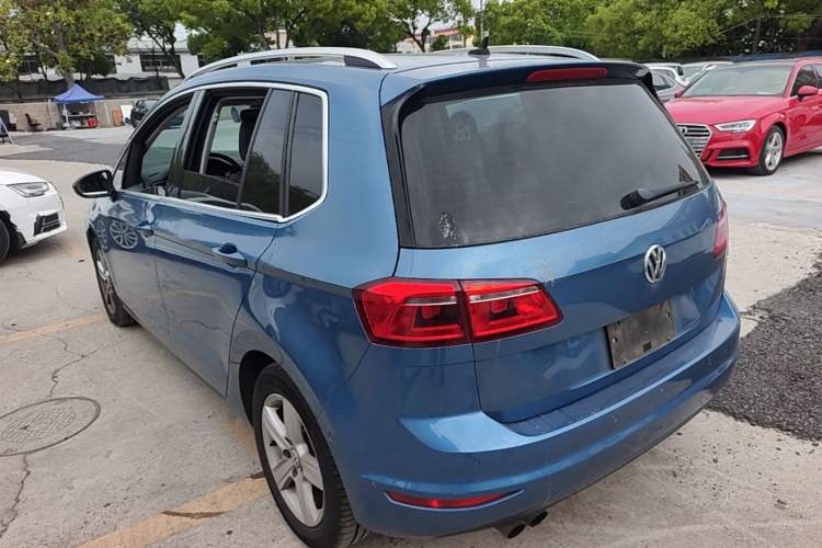 Used Volkswagen Golf 2015 1.4TSI Sportsvan Rear Left 45 Deg