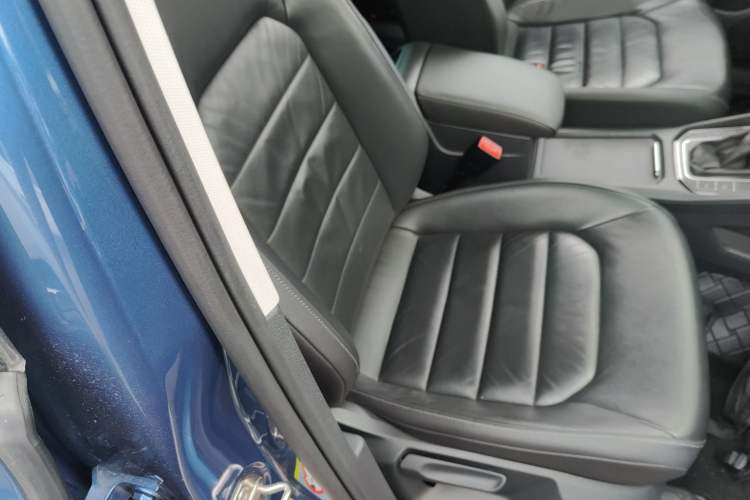 Used Volkswagen Golf 2015 1.4TSI Sportsvan Right Front Seat