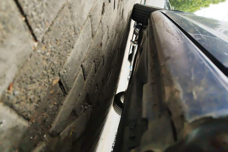 Used Volkswagen Golf 2015 1.4TSI Automatic Comfort Model Right Side Sill