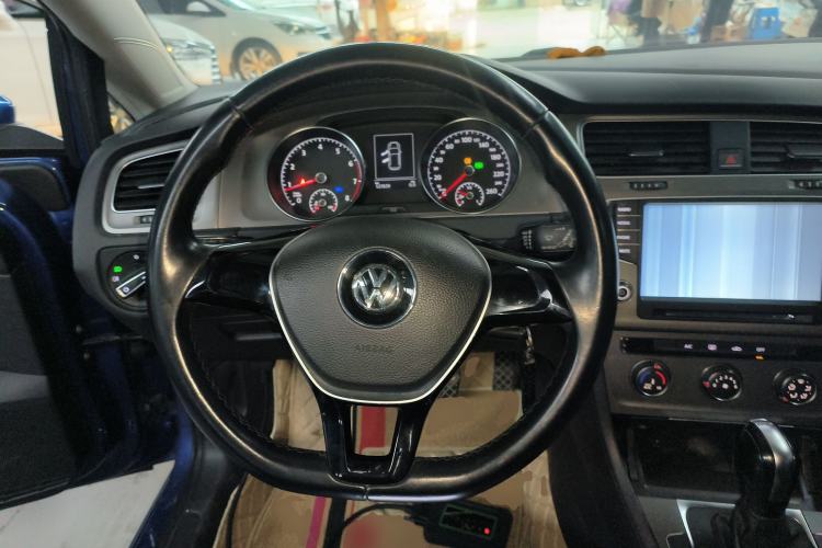 Used Volkswagen Golf 2015 1.4TSI Automatic Comfort Model Steering Wheel