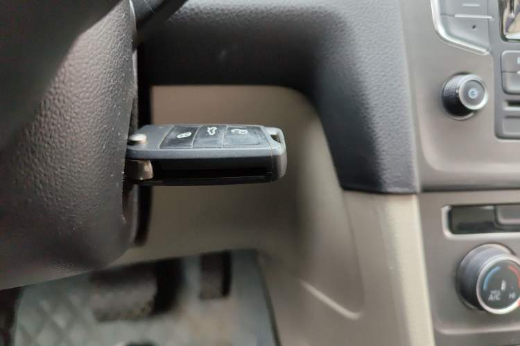 Used Volkswagen Golf 2015 1.4TSI Automatic Comfort Model Vehicle Key