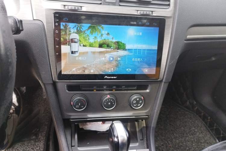 Used Volkswagen Golf 2015 1.6L Automatic Comfort Model Audio And AC Panel