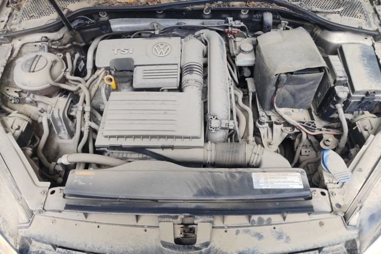 Used Volkswagen Golf 2015 1.4TSI Automatic Luxury Model Engine Bay