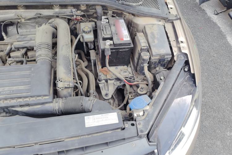 Used Volkswagen Golf 2015 1.4TSI Automatic Comfort Model Engine Bay Left