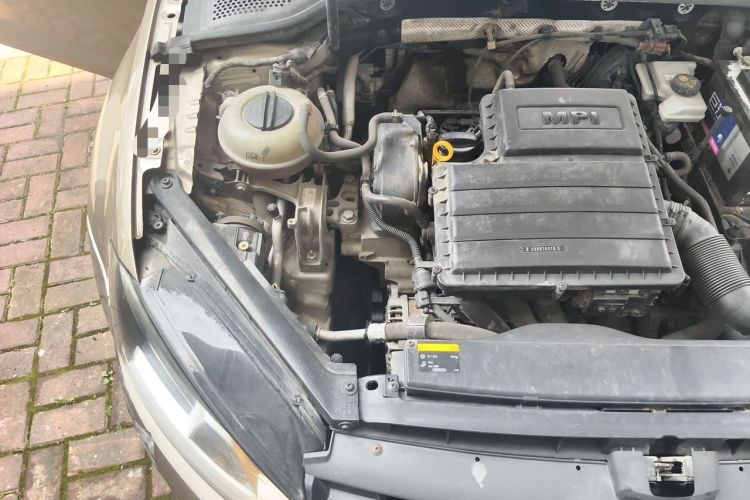 Used Volkswagen Golf 2015 1.6L Automatic Comfort Model Engine Bay Right