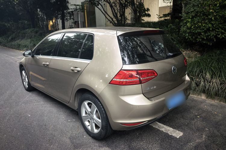 Used Volkswagen Golf 2015 1.6L Automatic Comfort Model Exterior 4