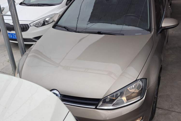 Used Volkswagen Golf 2015 1.4TSI Automatic Luxury Model Front
