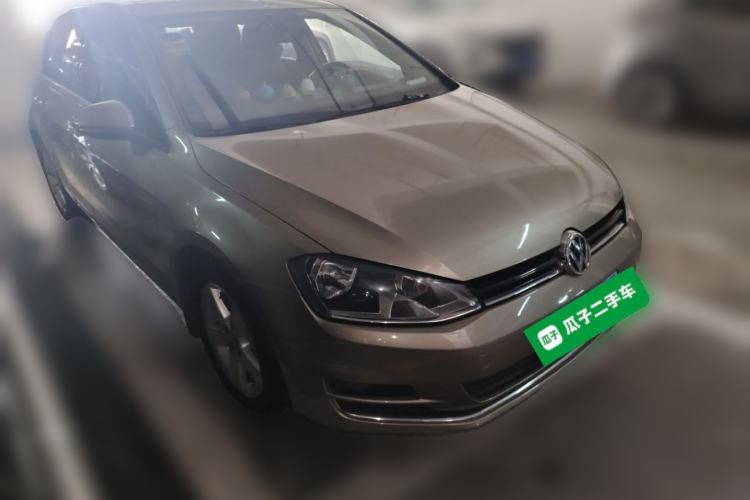 Used Volkswagen Golf 2015 1.4TSI Automatic Luxury Model Front Right 45 Deg