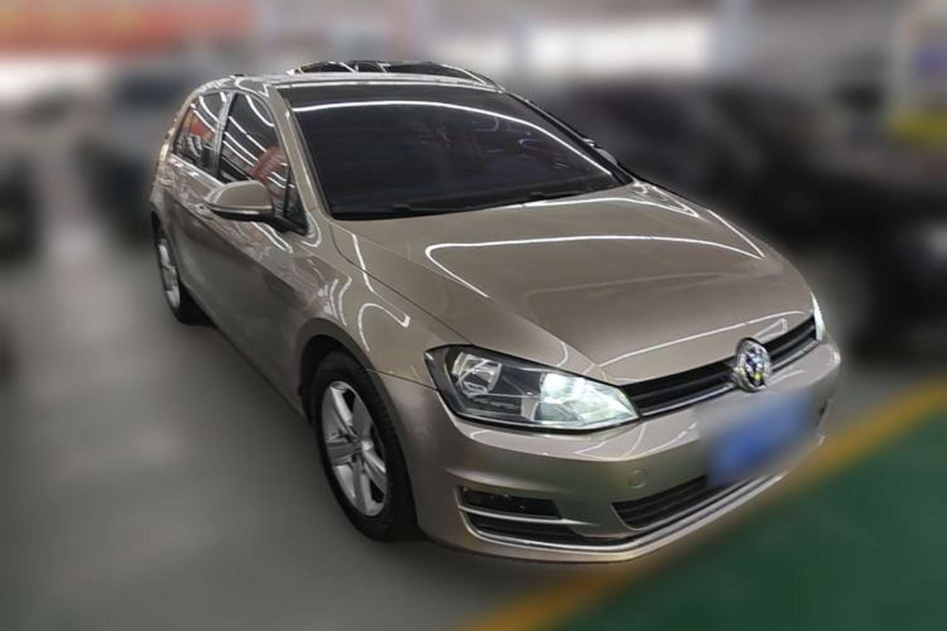 Used Volkswagen Golf 2015 1.6L Automatic Comfort Model Front Right 45 Deg