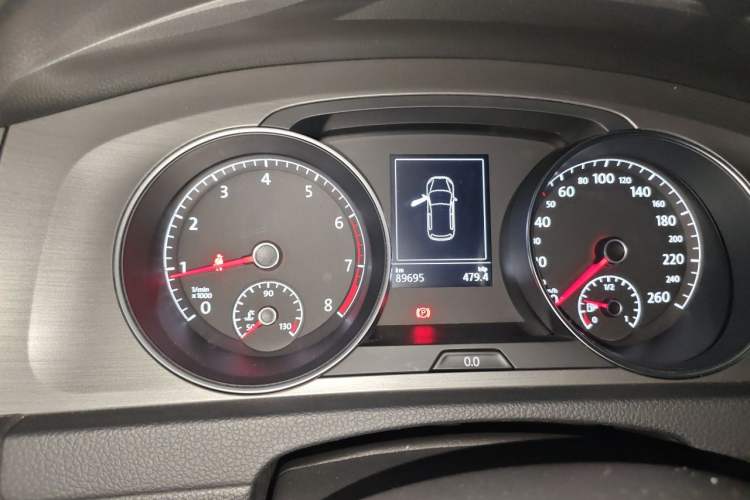 Used Volkswagen Golf 2015 1.4TSI Automatic Luxury Model Instrument Cluster