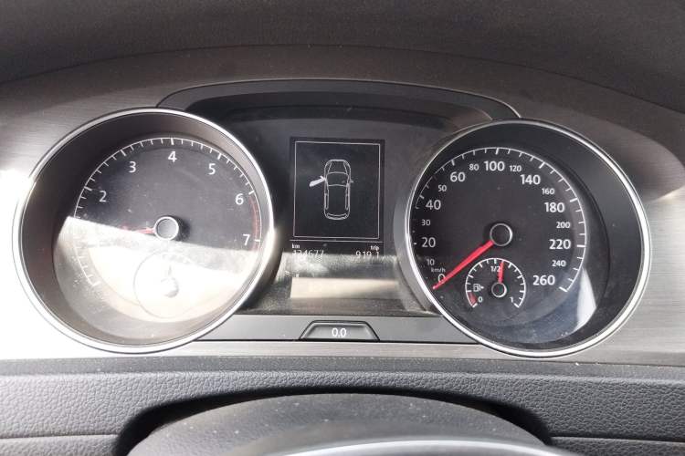 Used Volkswagen Golf 2015 1.6L Automatic Comfort Model Instrument Cluster