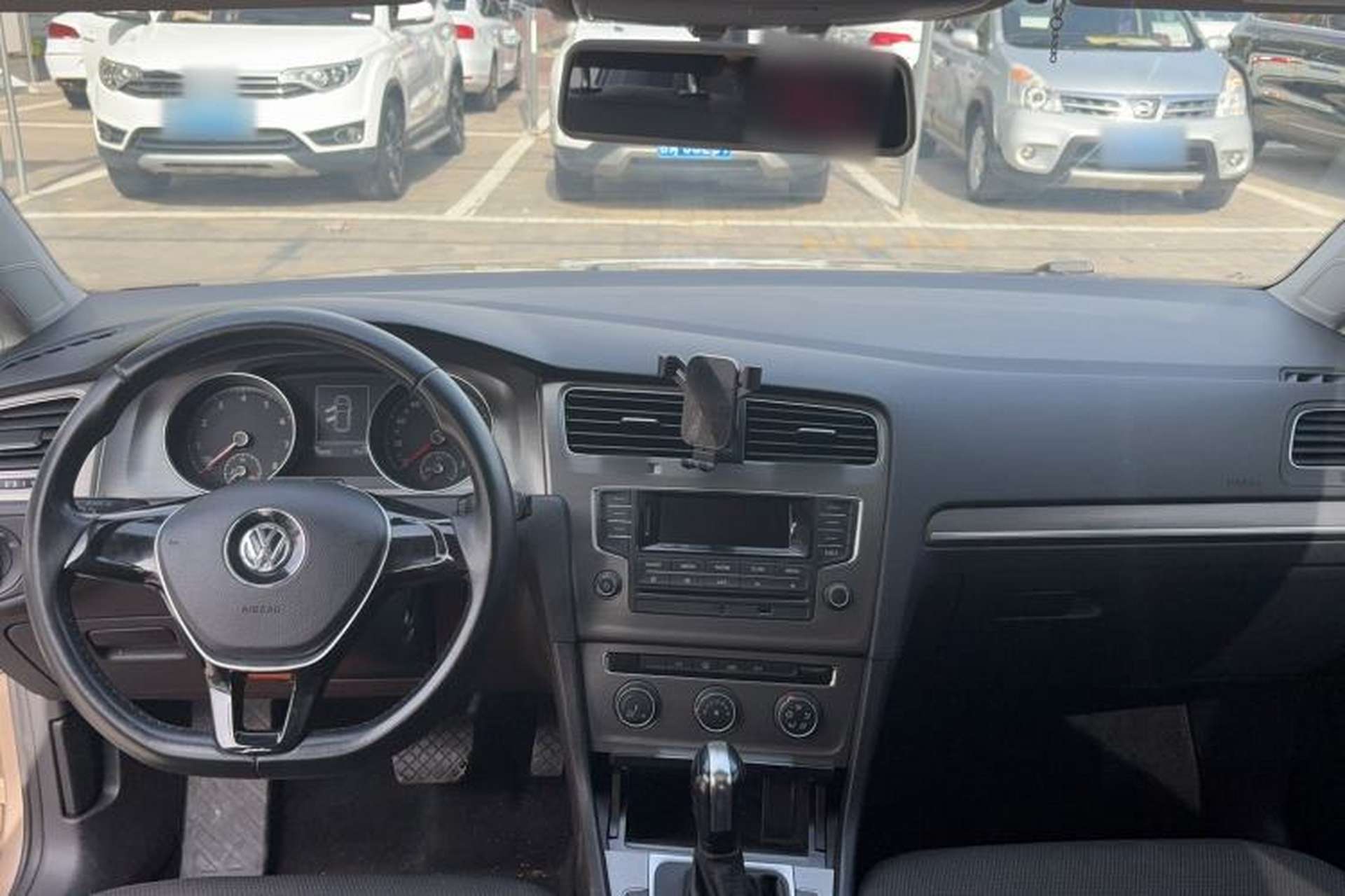 Used Volkswagen Golf 2015 1.4TSI Automatic Comfort Model Interior 2