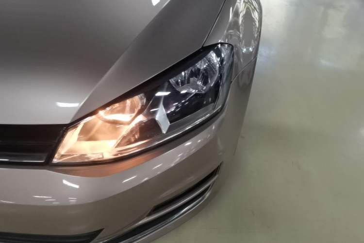 Used Volkswagen Golf 2015 1.4TSI Automatic Comfort Model Left Front Headlight