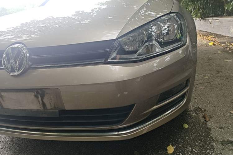Used Volkswagen Golf 2015 1.6L Automatic Comfort Model Left Front Headlight