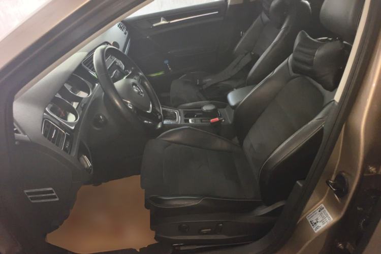 Used Volkswagen Golf 2015 1.4TSI Automatic Flagship Model Left Front Seat