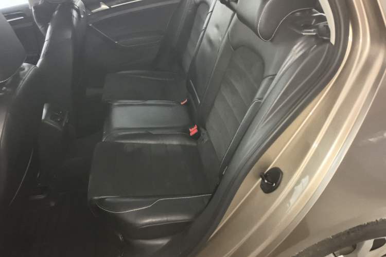 Used Volkswagen Golf 2015 1.4TSI Automatic Flagship Model Left Rear Seat